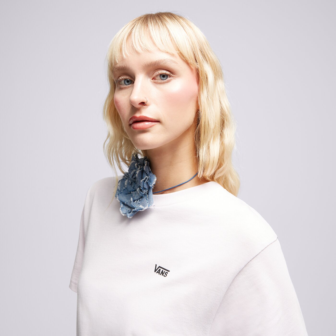 Дамска тениска VANS ТЕНИСКА LEFT CHEST LOGO TEE EM vn0a7rsryeu1 цвят виолетов