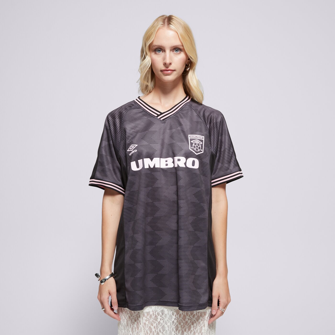 Мъжка тениска UMBRO ТЕНИСКА FOOTBALL JERSEY ul125tsm83001 цвят черен