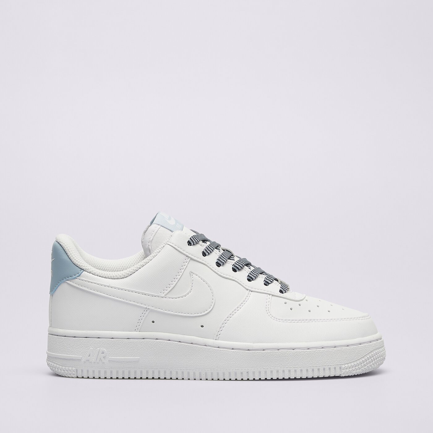 Дамски маратонки NIKE W AIR FORCE 1 '07 NEXT NATURE ib7167-101 цвят бял