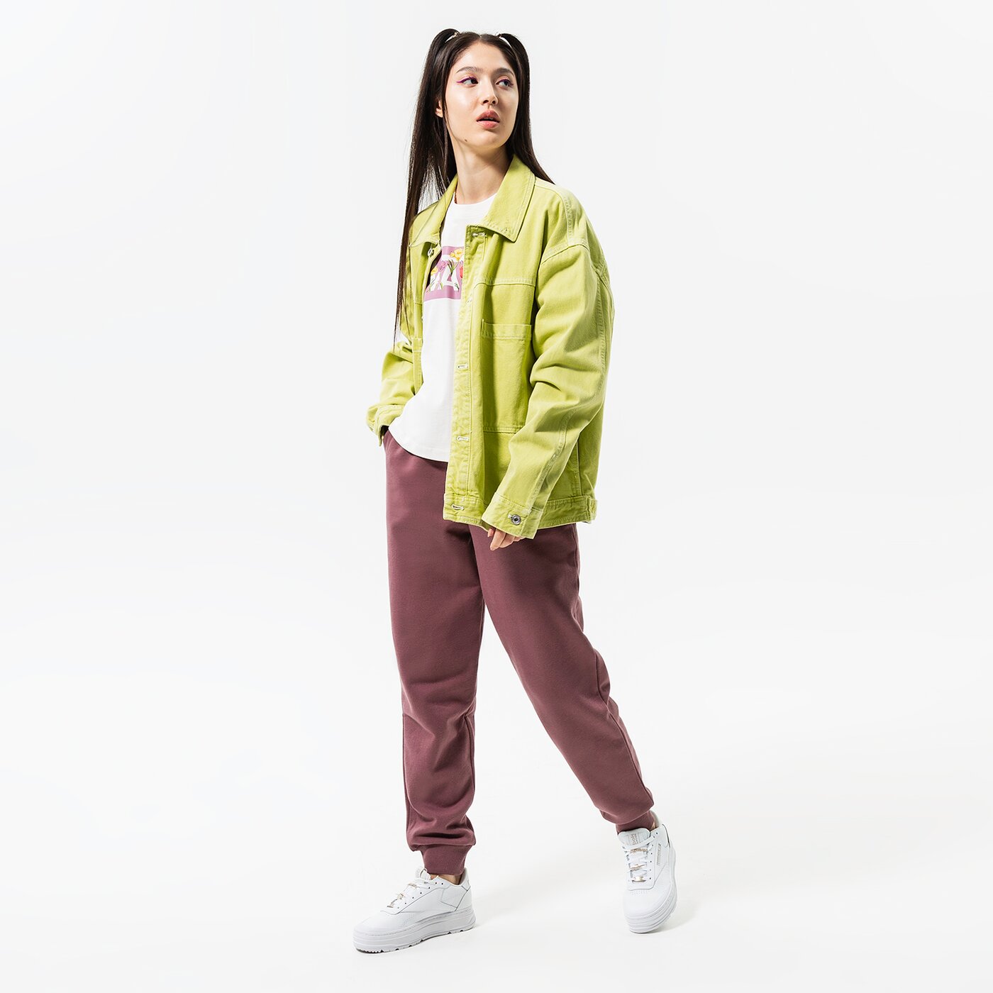 Дамска тениска VANS ТЕНИСКА TUSSY BOXY vn0a7rtgfs81 цвят бял