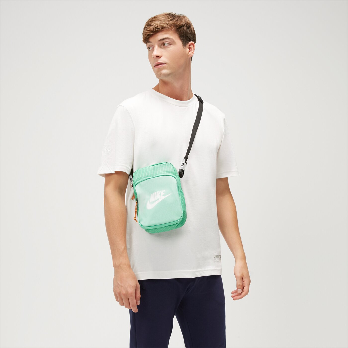 Дамски сак NIKE ЧАНТА HERITAGE 2.0 cv1408-363 цвят зелен