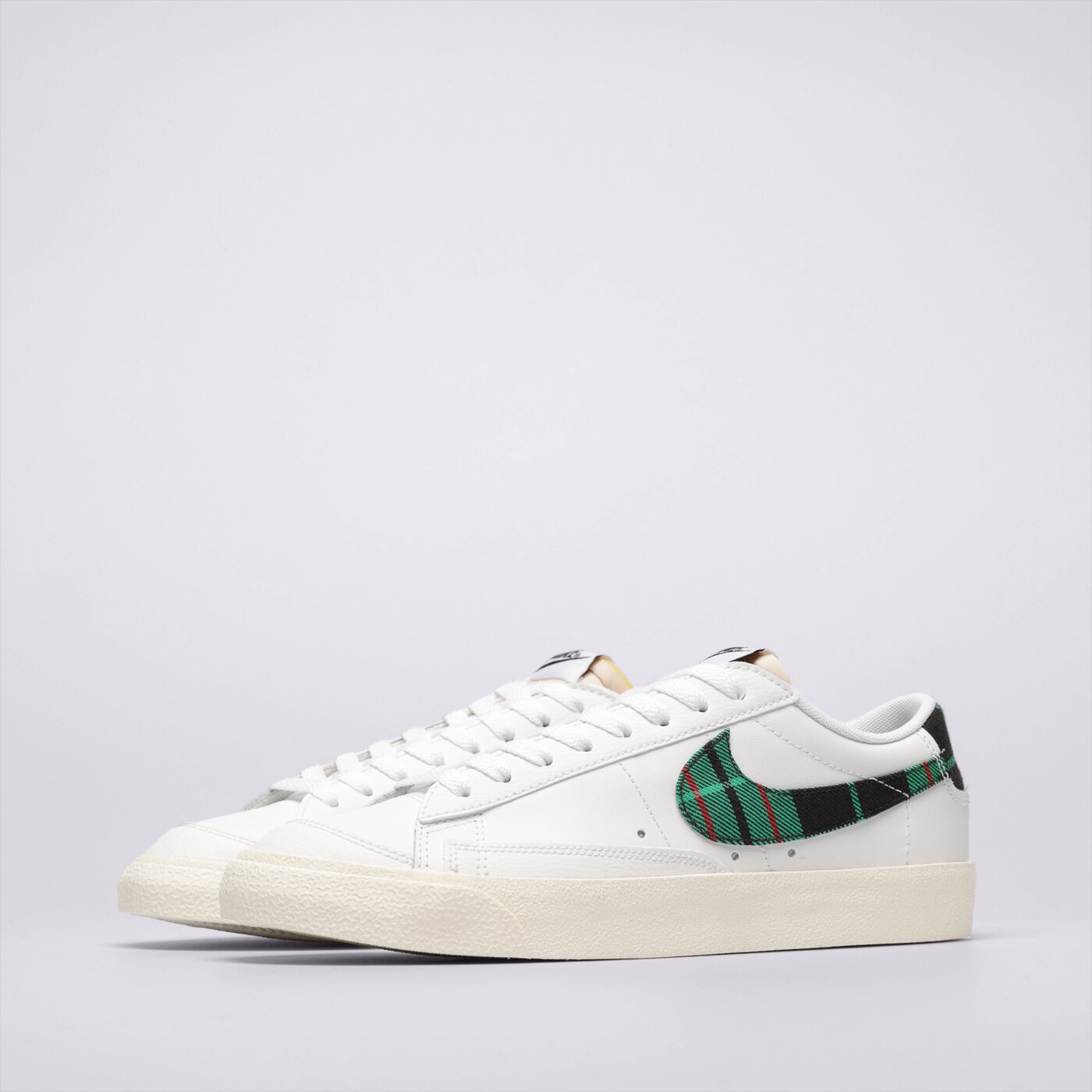 Мъжки маратонки NIKE BLAZER LOW '77 PREMIUM dv0801-100 цвят бял