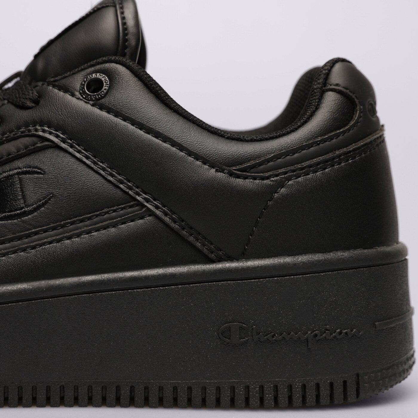 Дамски маратонки CHAMPION FOUL PLAY PLATFORM s11594-kk001 цвят черен