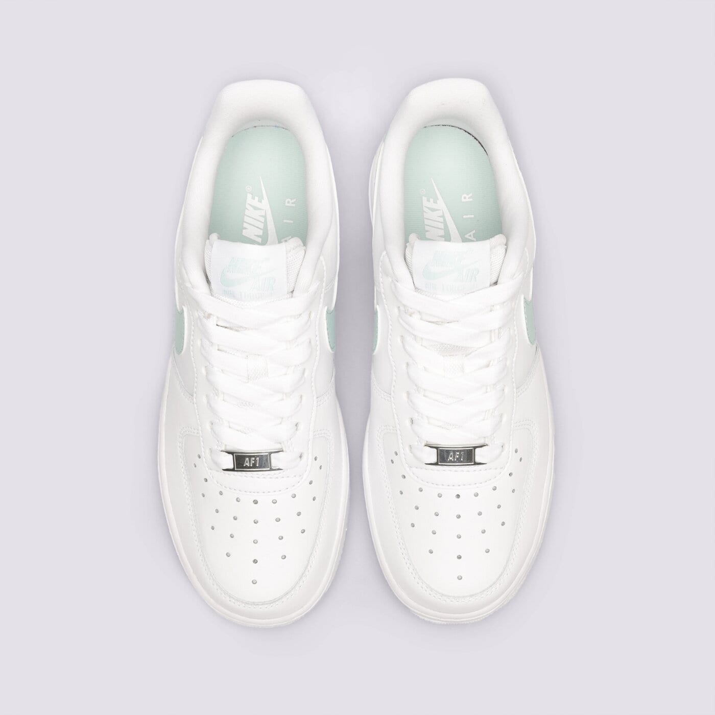 Дамски маратонки NIKE WMNS AIR FORCE 1 '07 REC dd8959-113 цвят бял