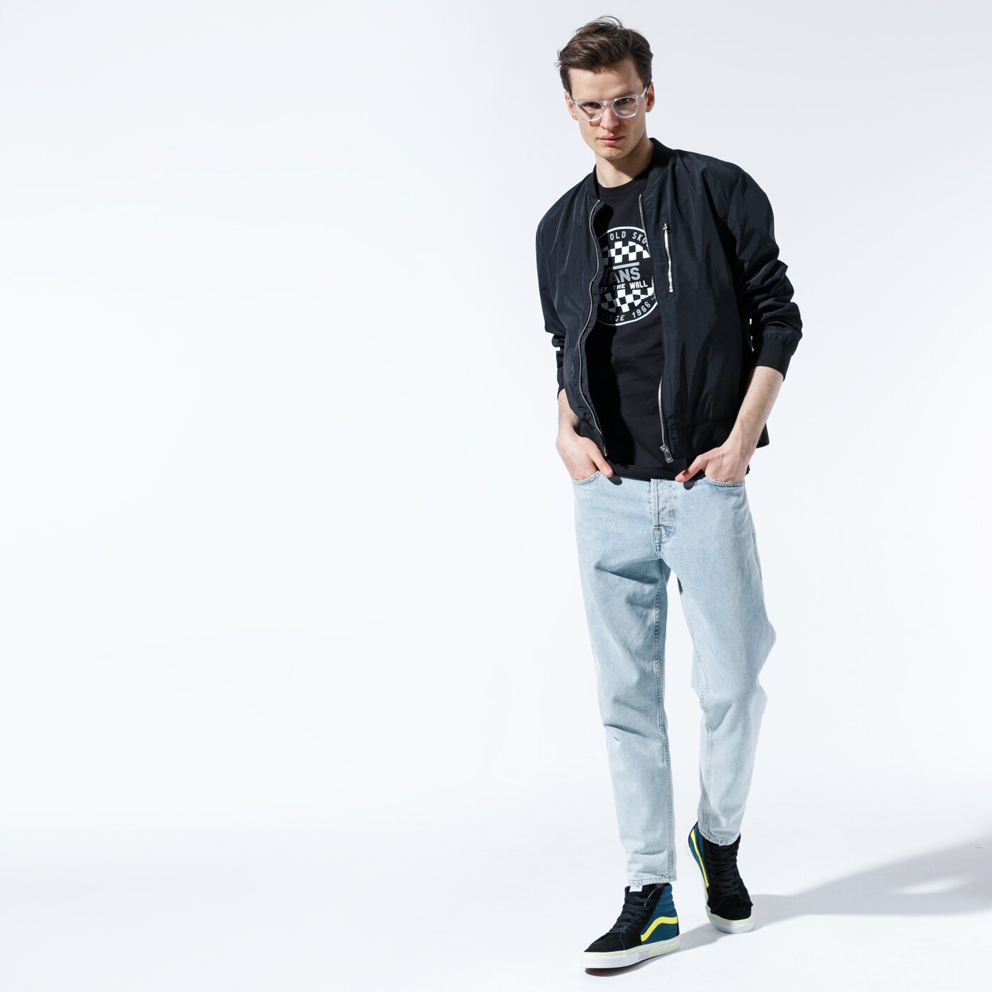 Мъжка тениска VANS ТЕНИСКА OG CHECKER SS vn0a49syblk1 цвят черен