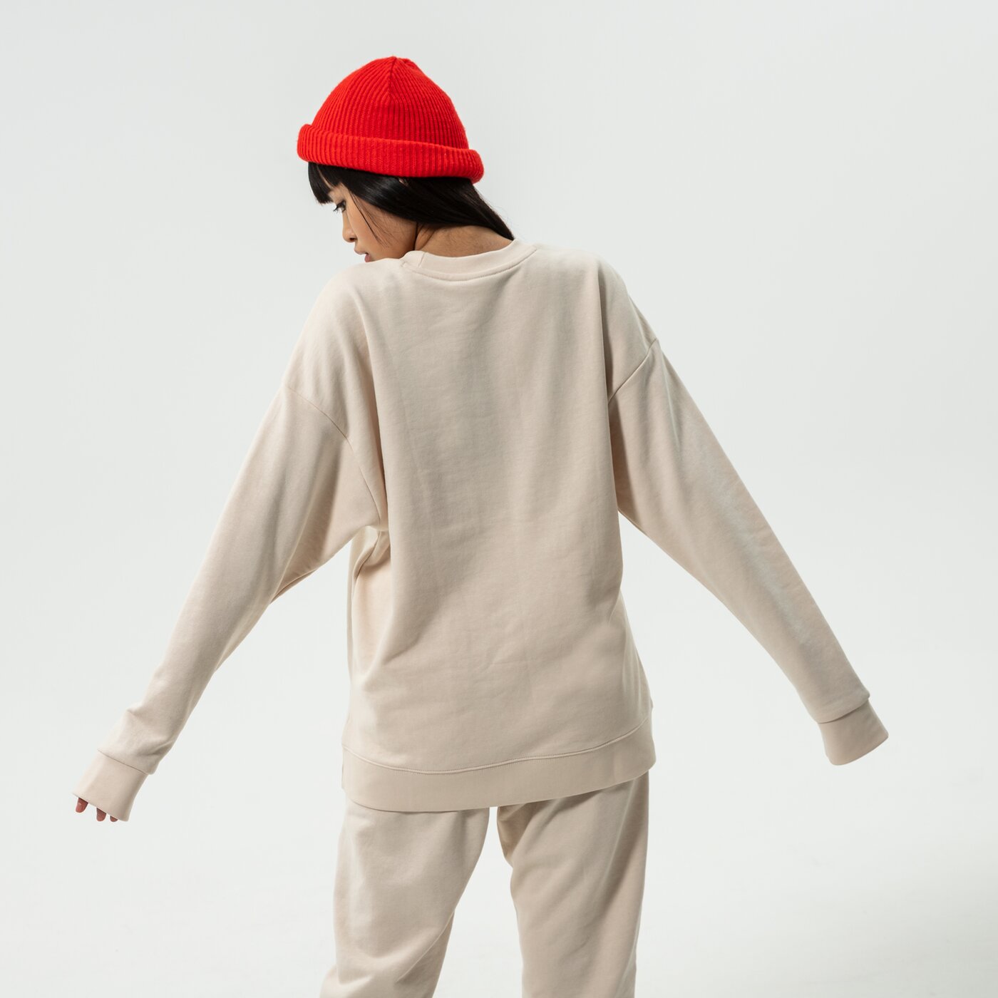 Дамски суичър ADIDAS СУИТЧЪР CREW hl0048 цвят бежов