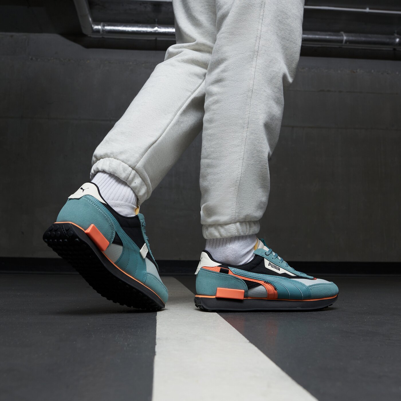 Мъжки маратонки PUMA FUTURE RIDER DISPLACED 38314804 цвят зелен