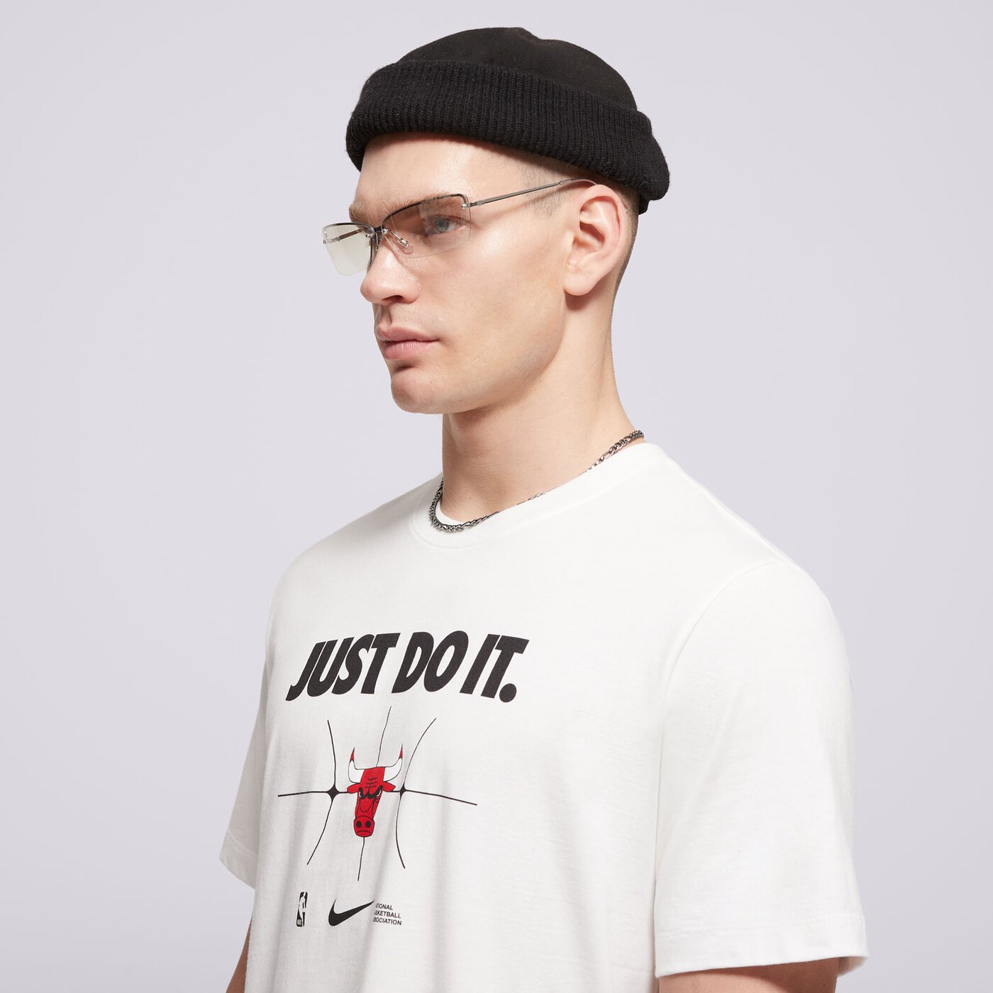 Мъжка тениска NIKE ТЕНИСКА CHI M NK ES NBA JDI SS TEE fq6270-100 цвят бял