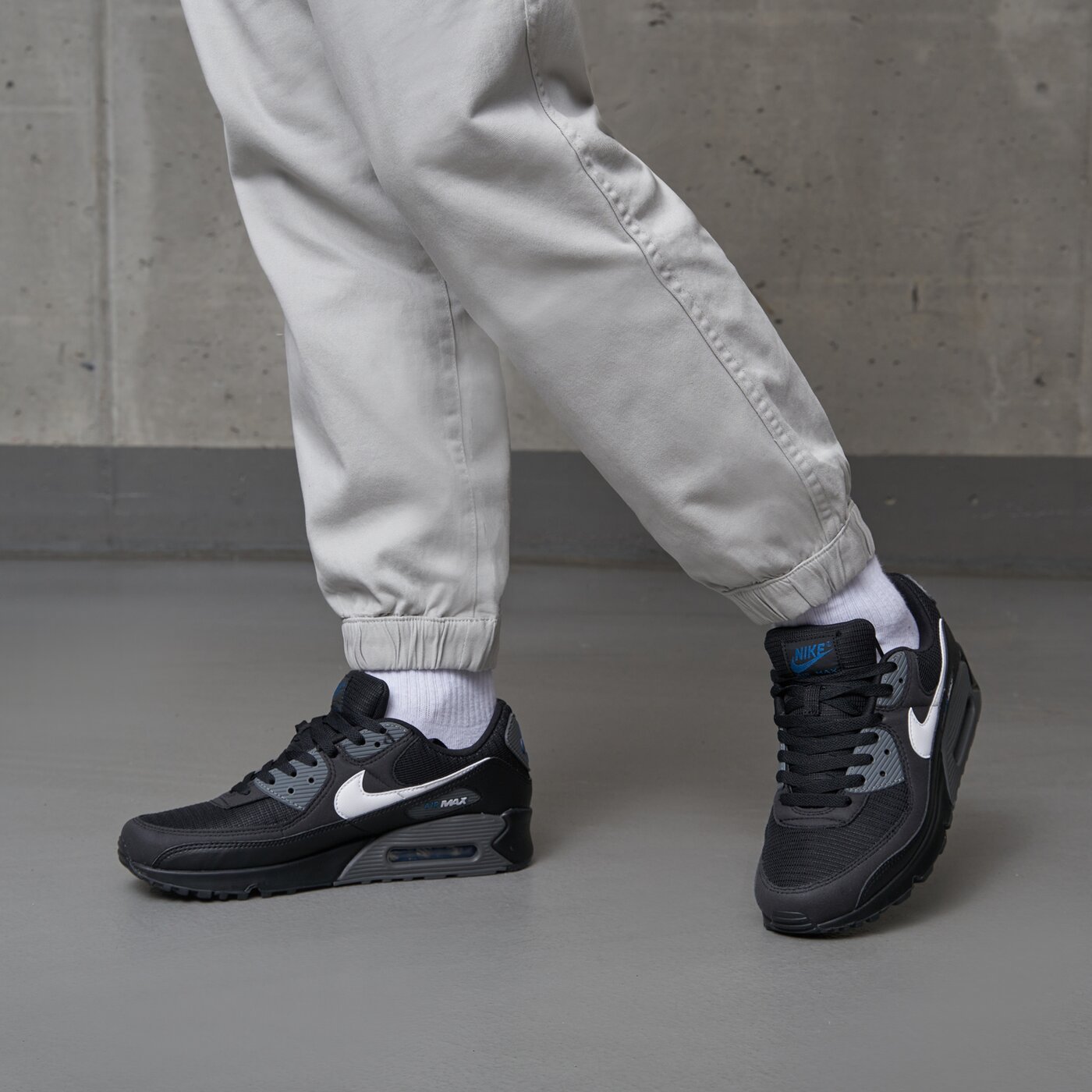 Мъжки маратонки NIKE AIR MAX 90  dr0145-002 цвят черен