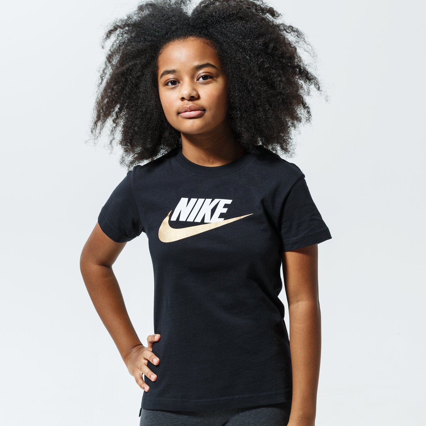 Детска тениска NIKE ТЕНИСКА SPORTSWEAR ar5088-012 цвят тъмносин