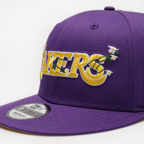 Мъжка шапка с козирка NEW ERA ШАПКА FLOWER WORDMARK 950 LAKERS LOS ANGELES LAKERS 60358100 цвят виолетов