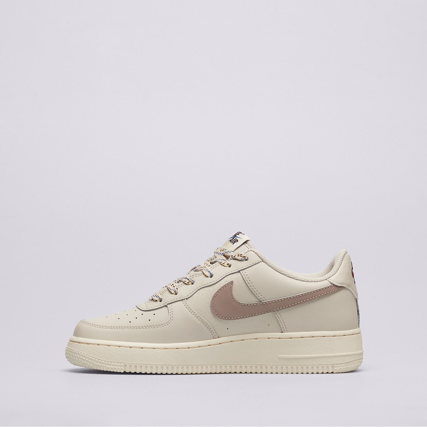 Детски маратонки NIKE AIR FORCE 1 LV8 1 (GS) hq1907-100 цвят бежов