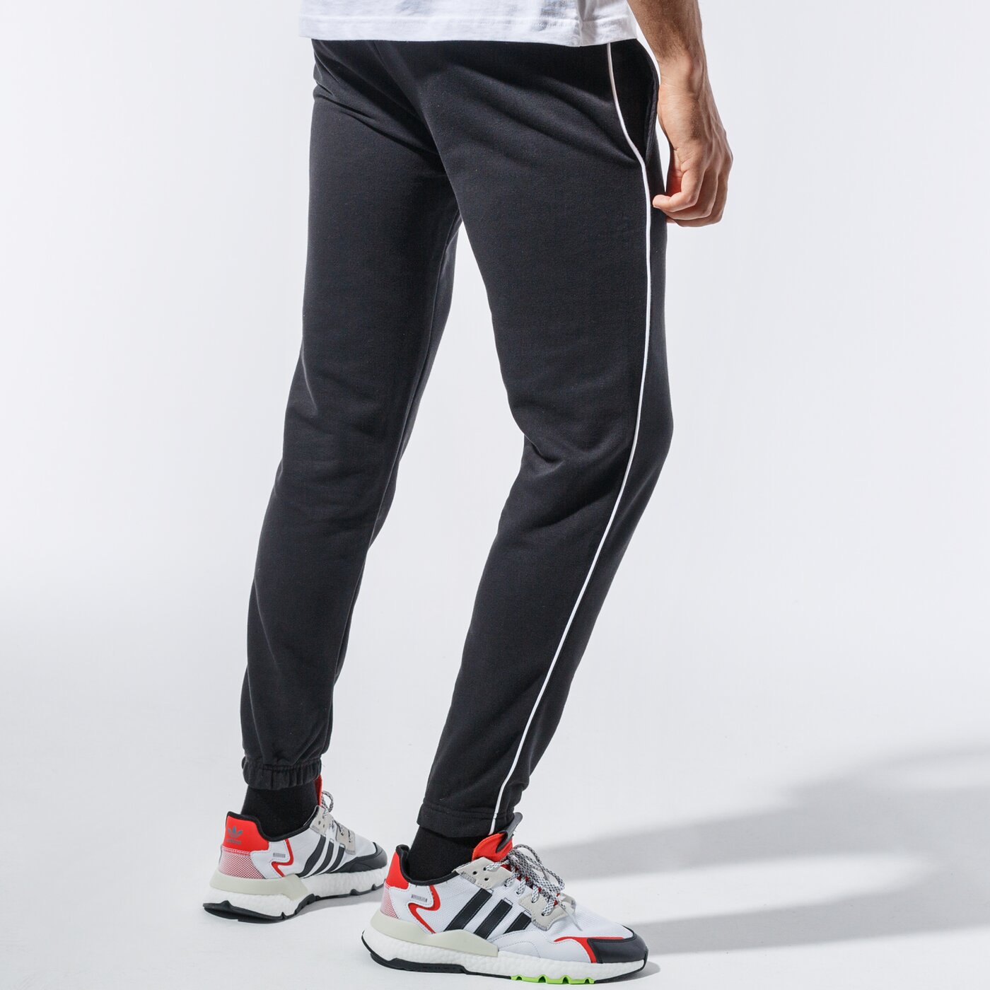 Мъжки панталони NEW ERA ПАНТАЛОНИ NBA STRIPE PIPING JOGGER CHIBUL BLK 11860095 