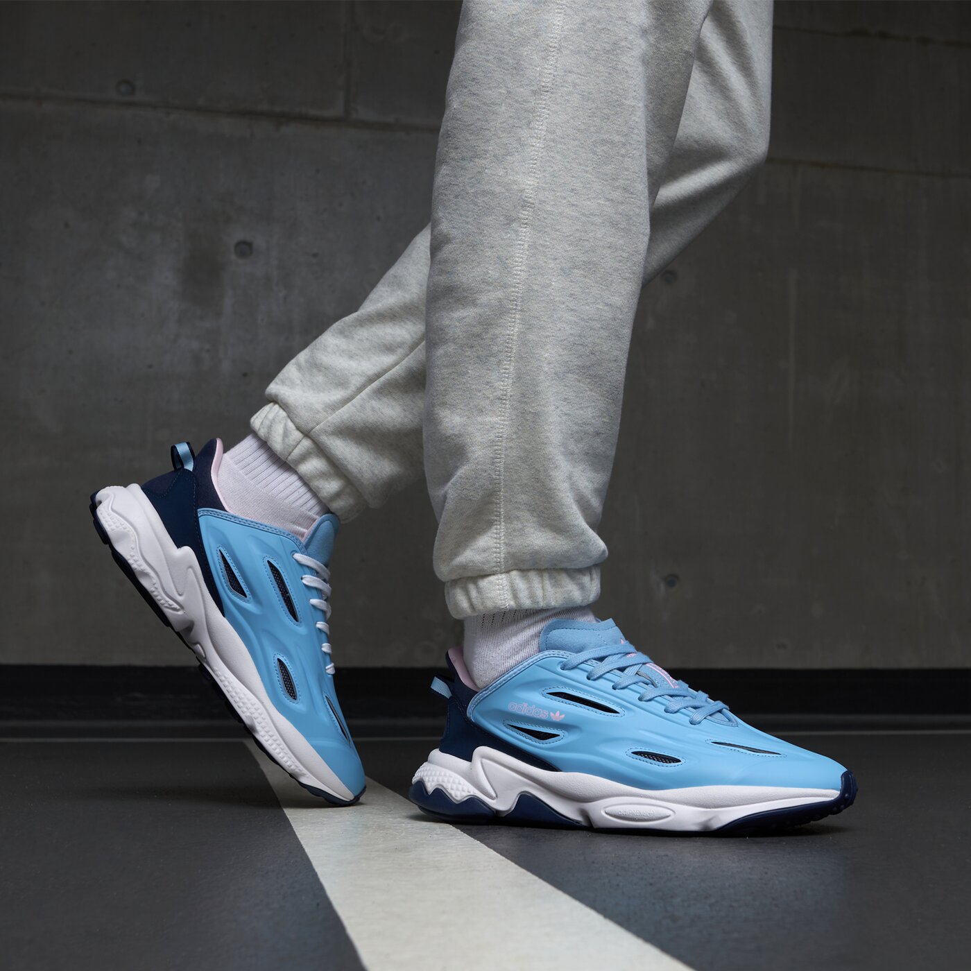 Мъжки маратонки ADIDAS OZWEEGO CELOX ARSENAL hp7808 цвят сив