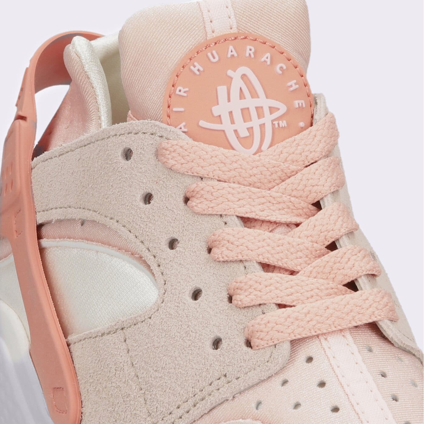 Дамски маратонки NIKE AIR HUARACHE  dr7874-100 цвят розов