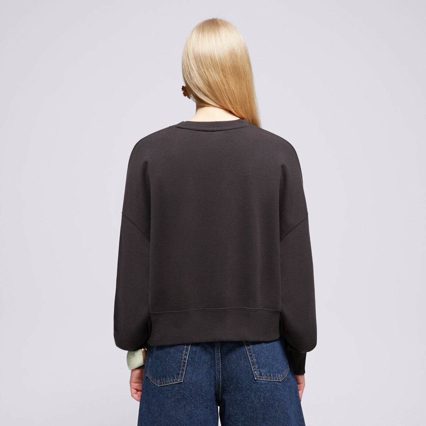 Дамски суичър PUMA СУИТЧЪР OVER-OVERSIZED CREW TR 629748 01 цвят черен