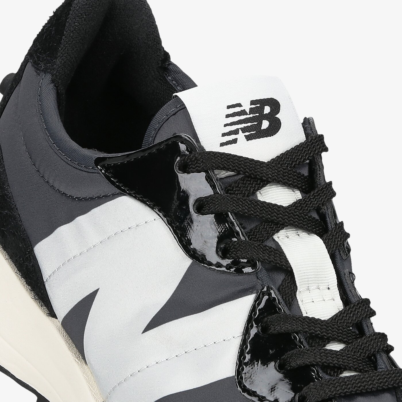 Дамски маратонки NEW BALANCE WS327SFC ws327sfc цвят черен