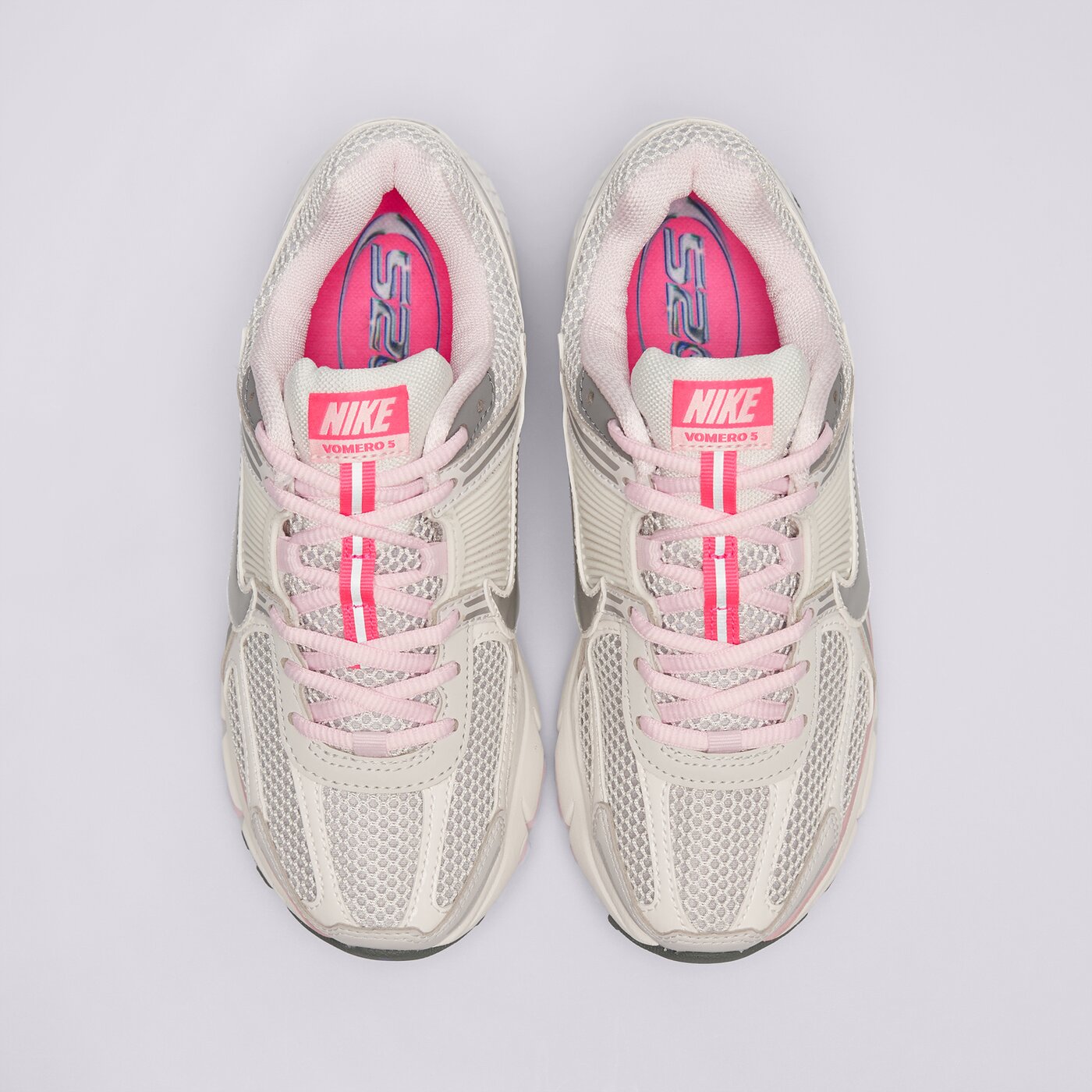 Дамски маратонки NIKE W ZOOM VOMERO 5 GCEL CN  fn3695-001 цвят розов