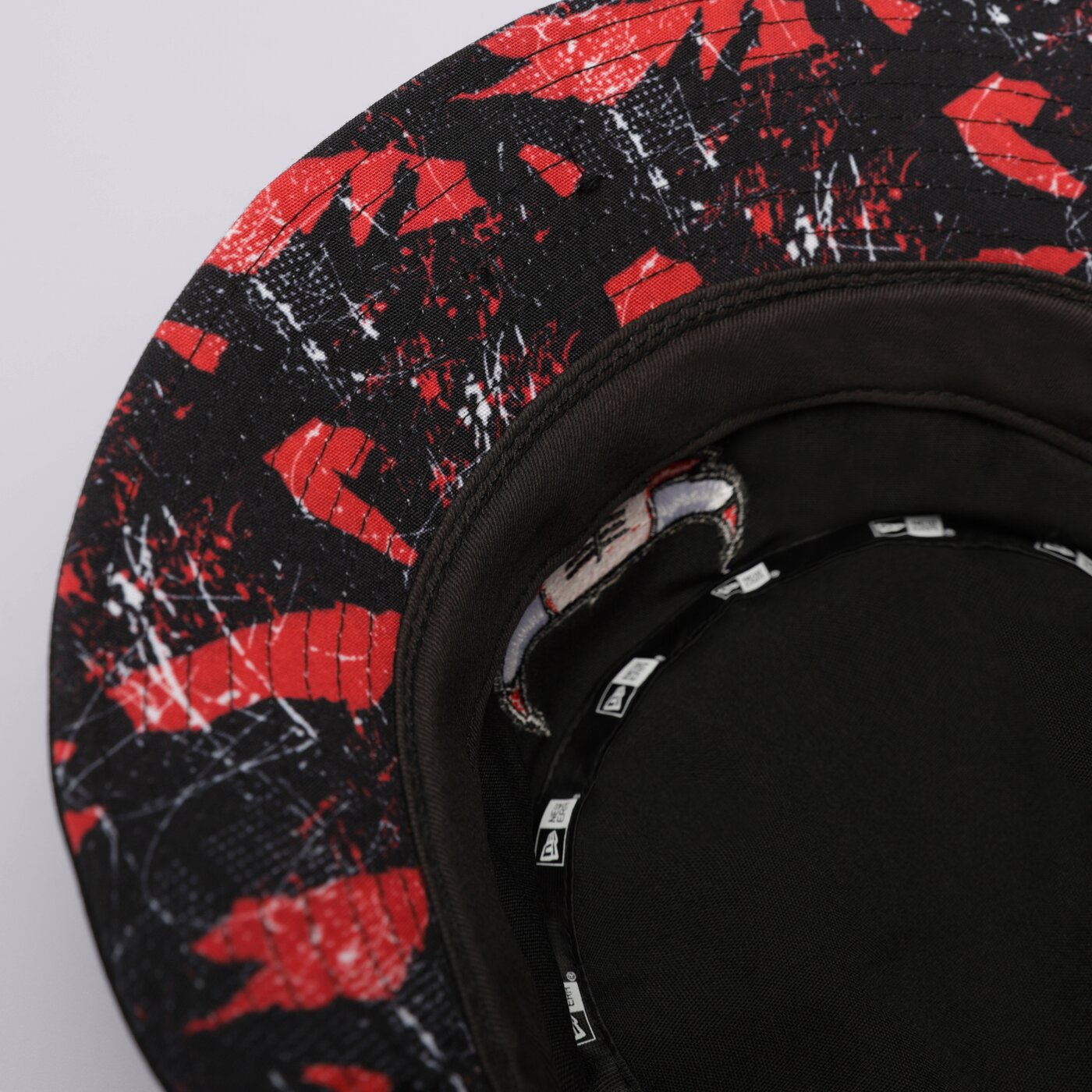  NEW ERA ИДИОТКА PRINT INFILL BUCKET BULLS CHICAGO BULLS 60298694 цвят черен