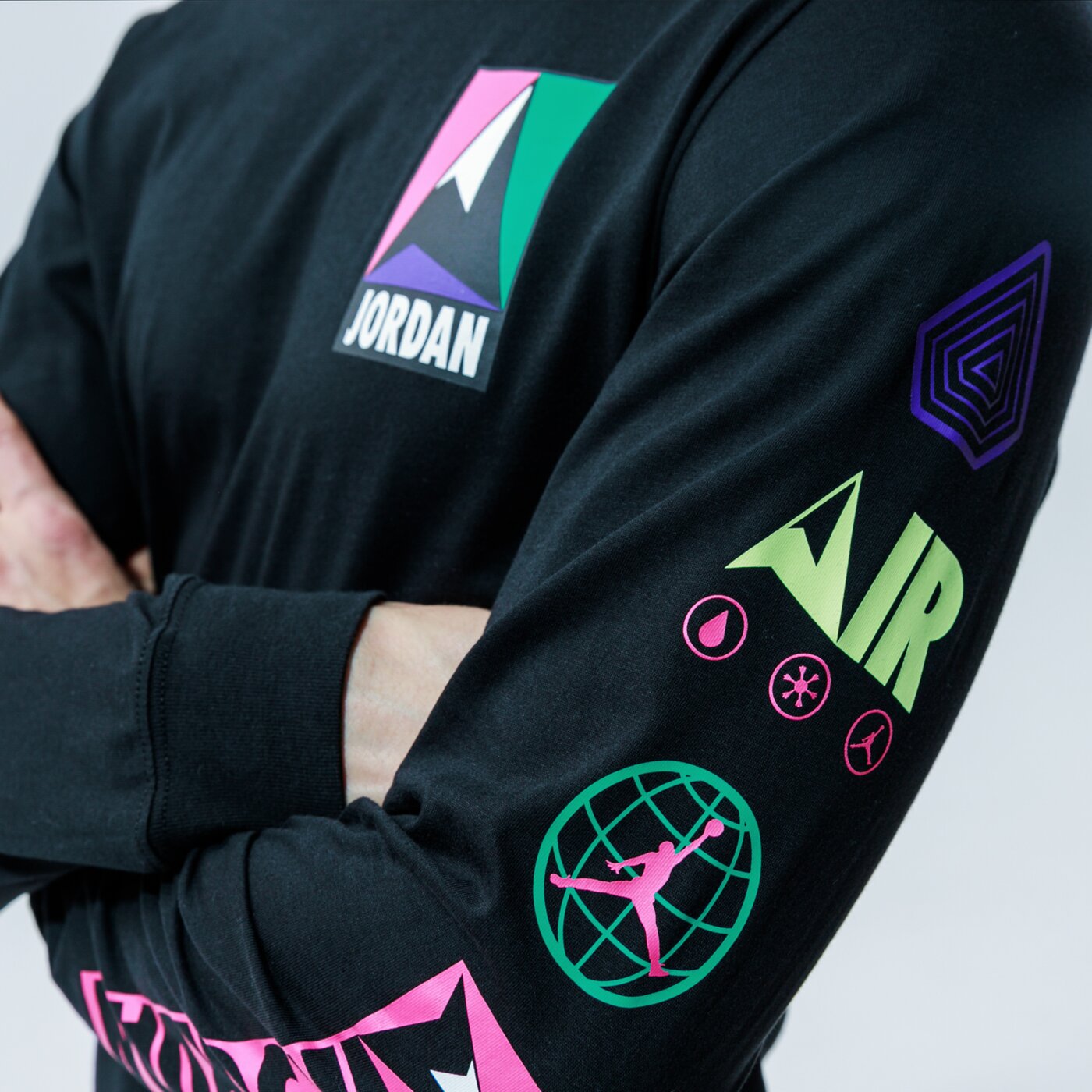 Мъжка тениска JORDAN ТЕНИСКА MOUNTAINSIDE ct3694-010 цвят черен