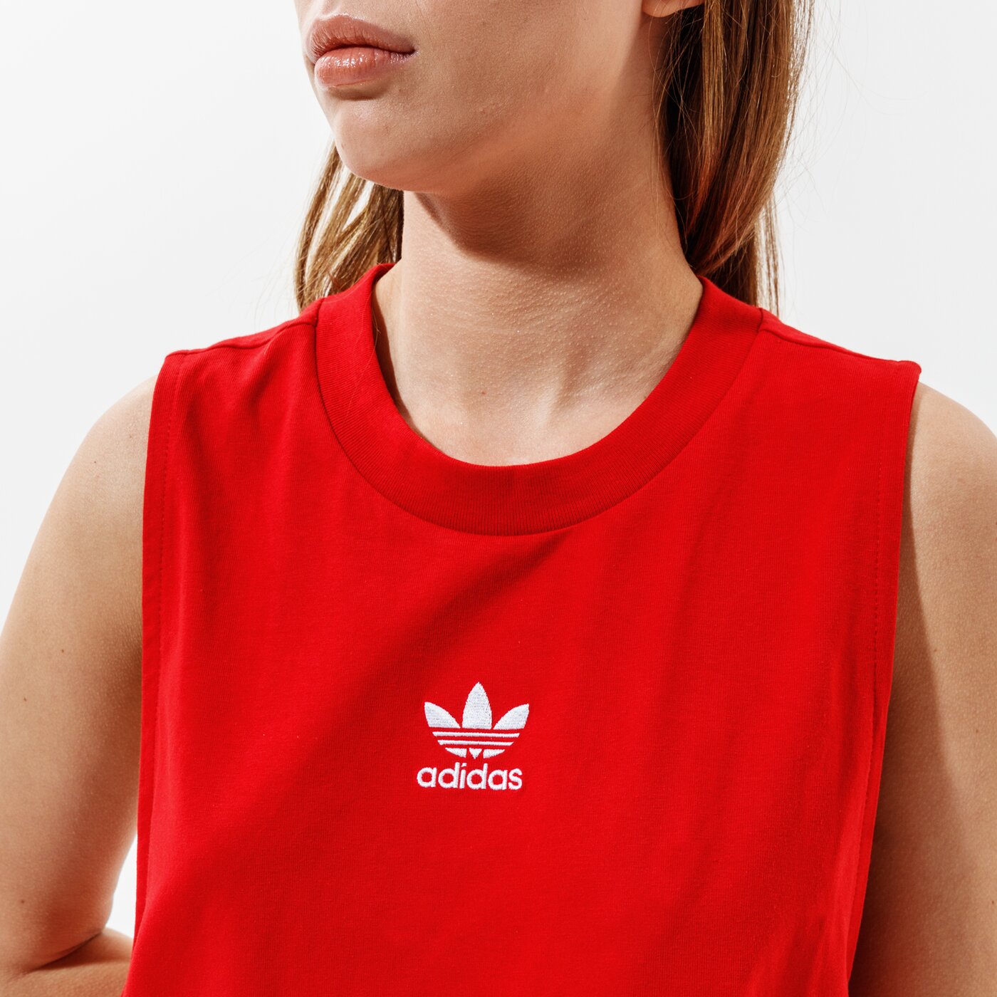 Дамска тениска ADIDAS ПОТНИК ПОТНИК gn2889 цвят червен