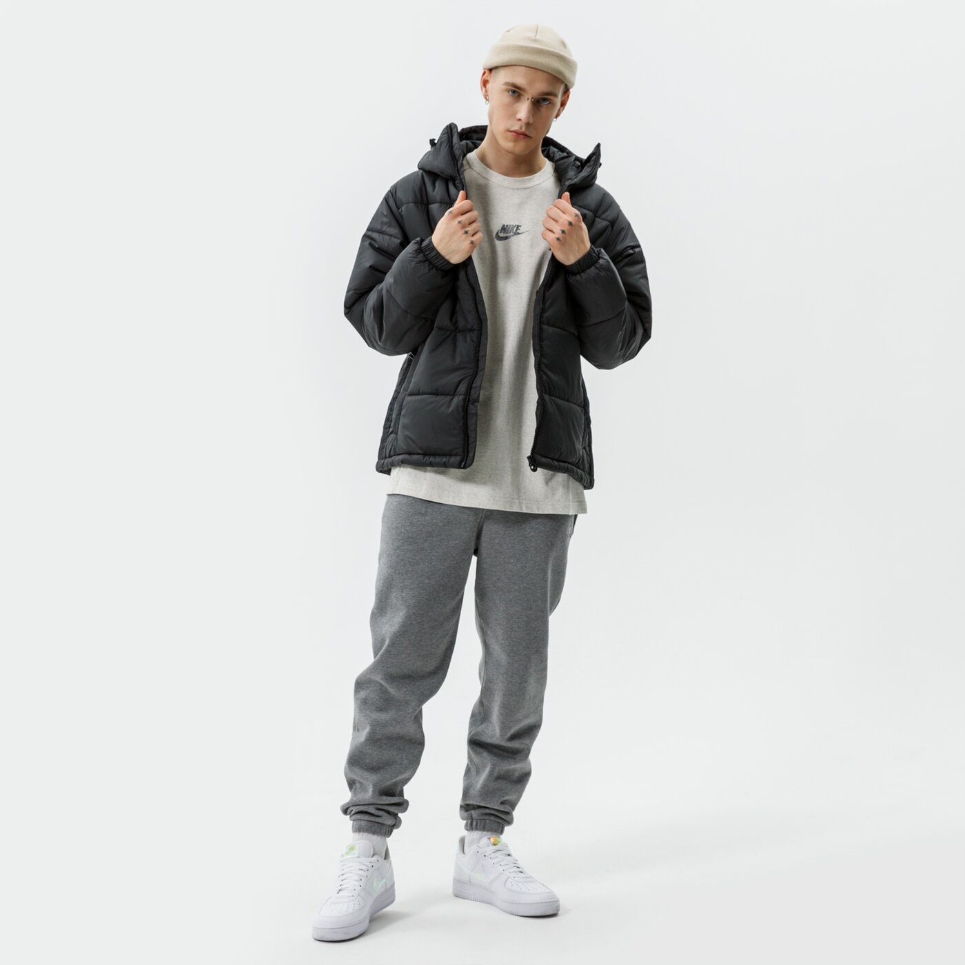 Мъжко зимно яке ADIDAS ЯКЕ PAD HOODED PUFF h13555 цвят черен