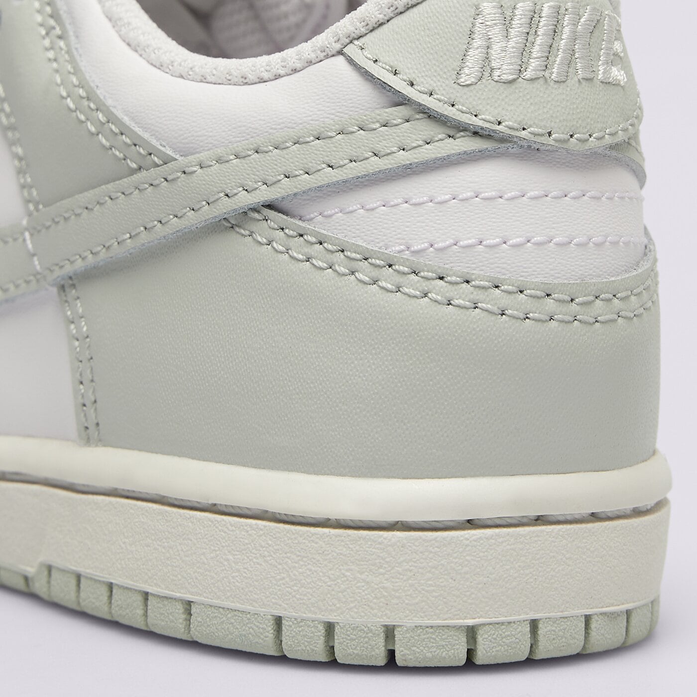 Детски маратонки NIKE DUNK LOW BP fb9108-124 цвят зелен