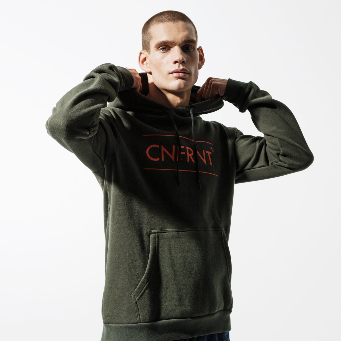 Мъжки суичър CONFRONT СУИТЧЪР ESSENTIAL KHK HOODY  cf39blm38002 цвят каки