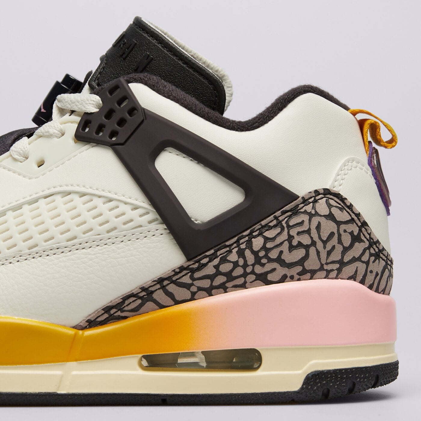 Мъжки маратонки JORDAN SPIZIKE LOW fq1759-107 цвят многоцветен