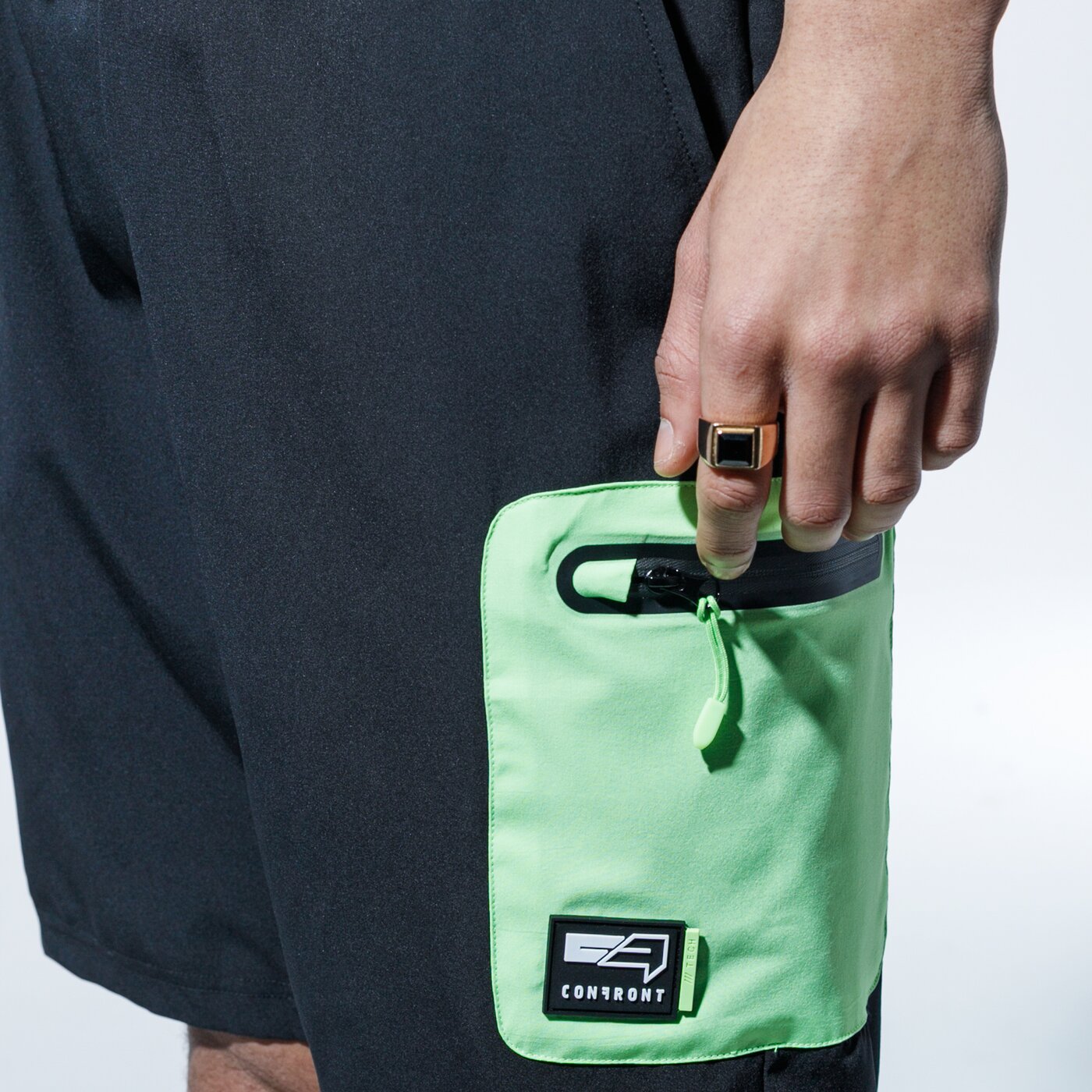 Мъжки къси панталони CONFRONT ШОРТИ LONG BEACH cf120szm35001 цвят зелен