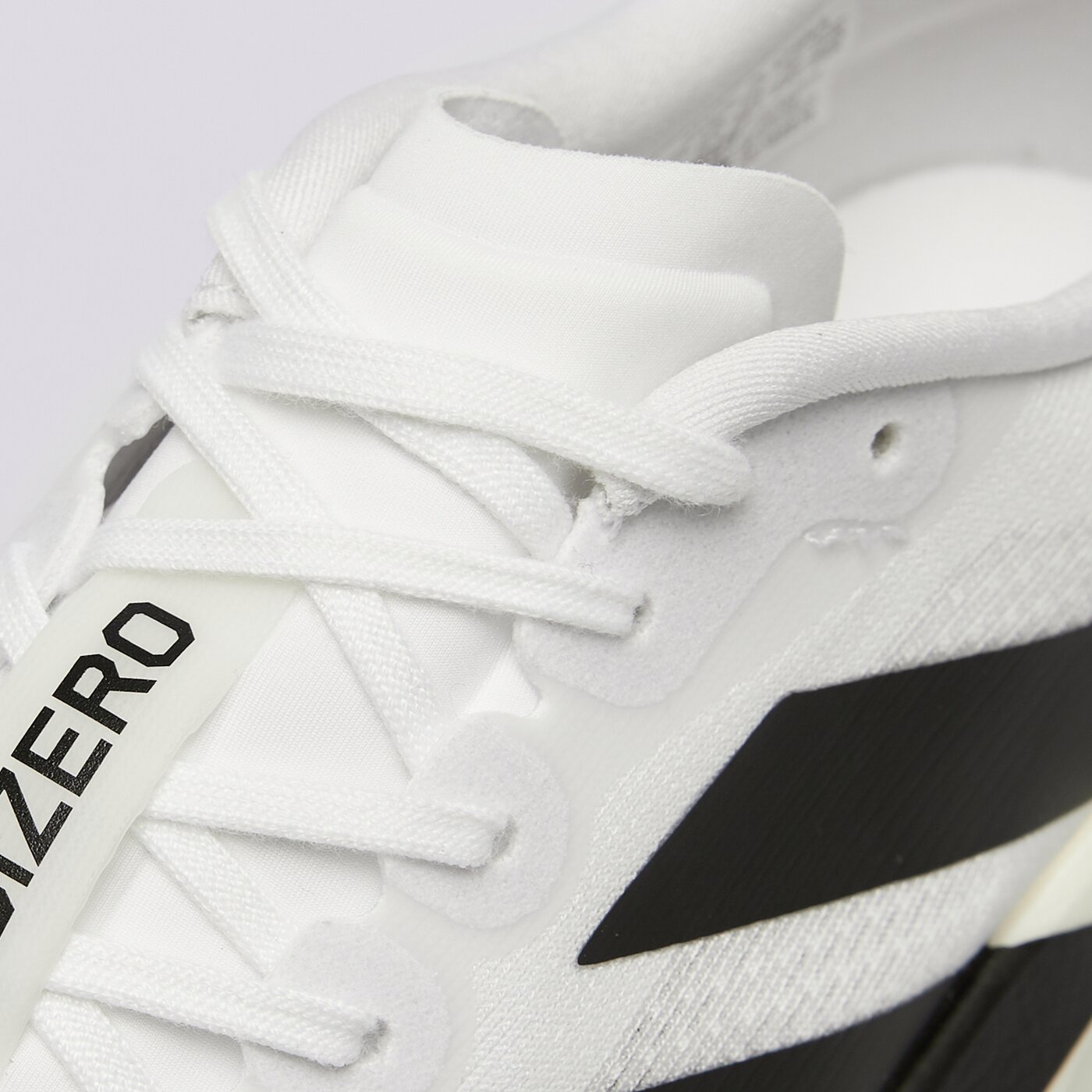 Дамски маратонки ADIDAS ADIZERO EVO SL  jh6208 цвят бял