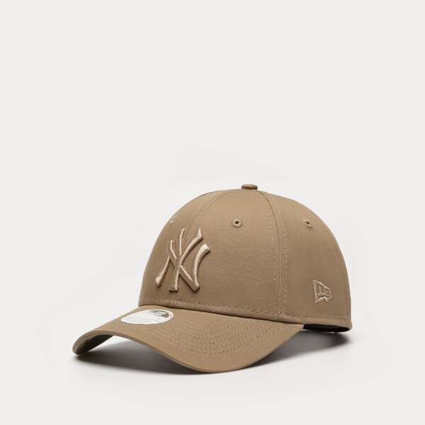 Дамска шапка с козирка NEW ERA ШАПКА WMNS LEAGUE ESS 940 NYY NEW YORK YANKEES 60358046 цвят кафяв