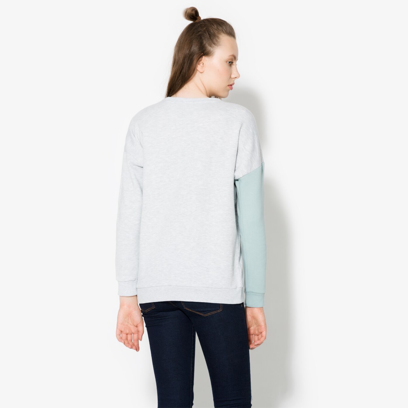 Дамски суичър CONFRONT СУИТЧЪР CRES cf17bld23001 цвят многоцветен