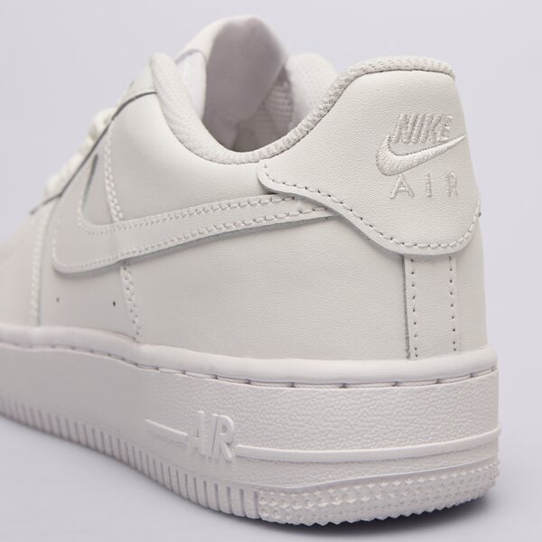 Детски маратонки NIKE AIR FORCE 1 LV8 fv5951-111 цвят бял