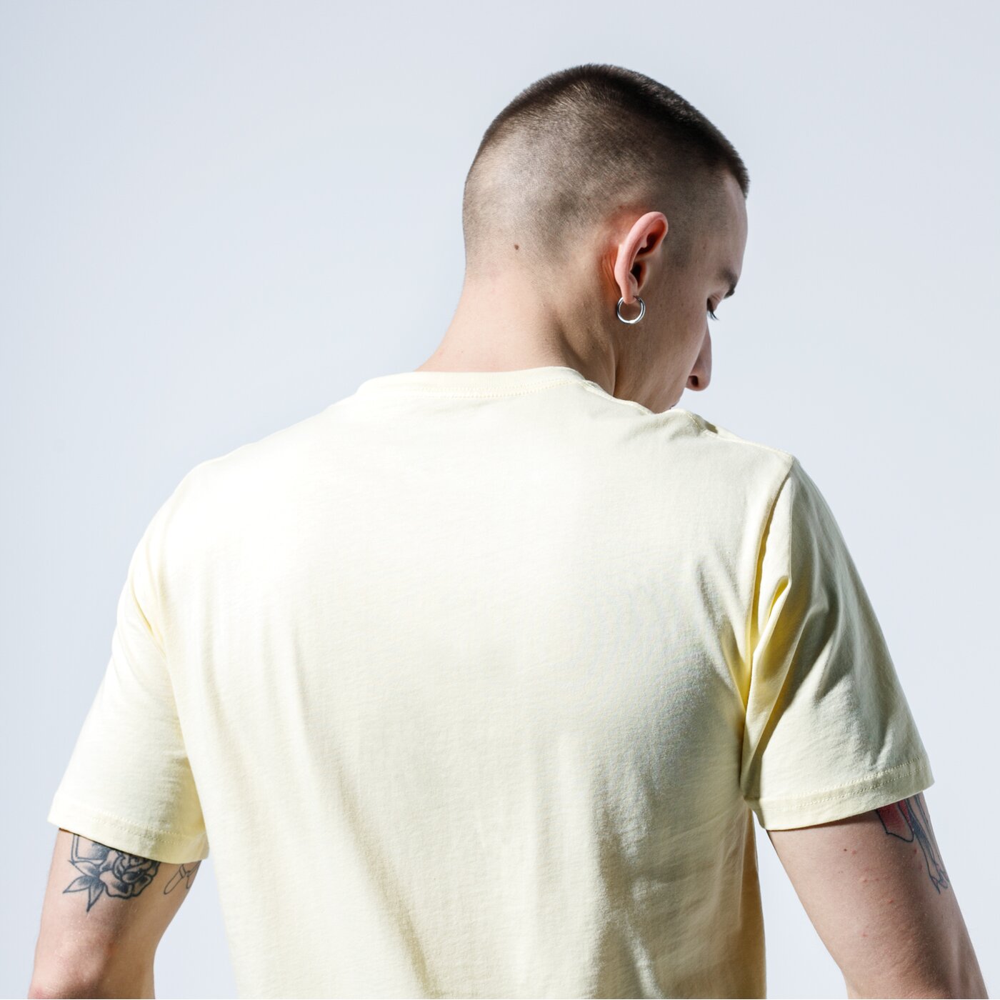 Мъжка тениска VANS ТЕНИСКА MN LEFT CHEST LOGO TEE DOUBLE CREAM/BLACK vn0a3czeymb1 цвят жълт