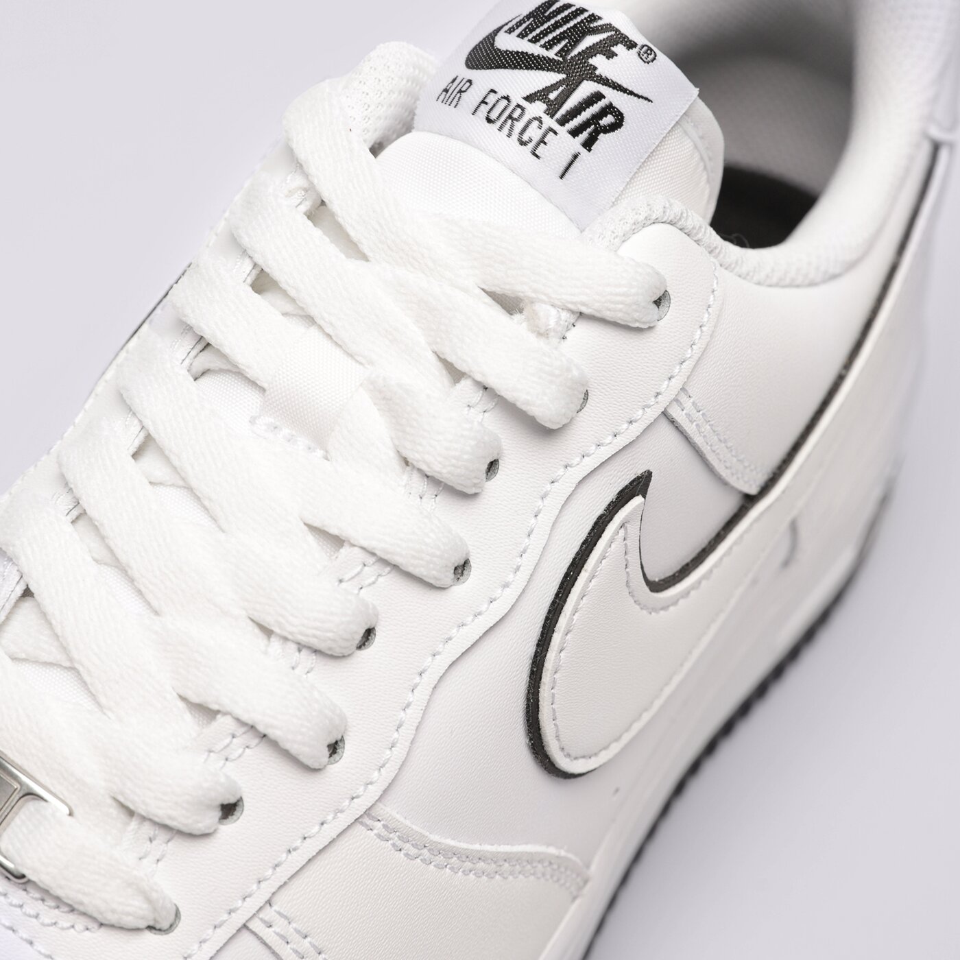 Мъжки маратонки NIKE AIR FORCE 1 '07  dv0788-103 цвят бял