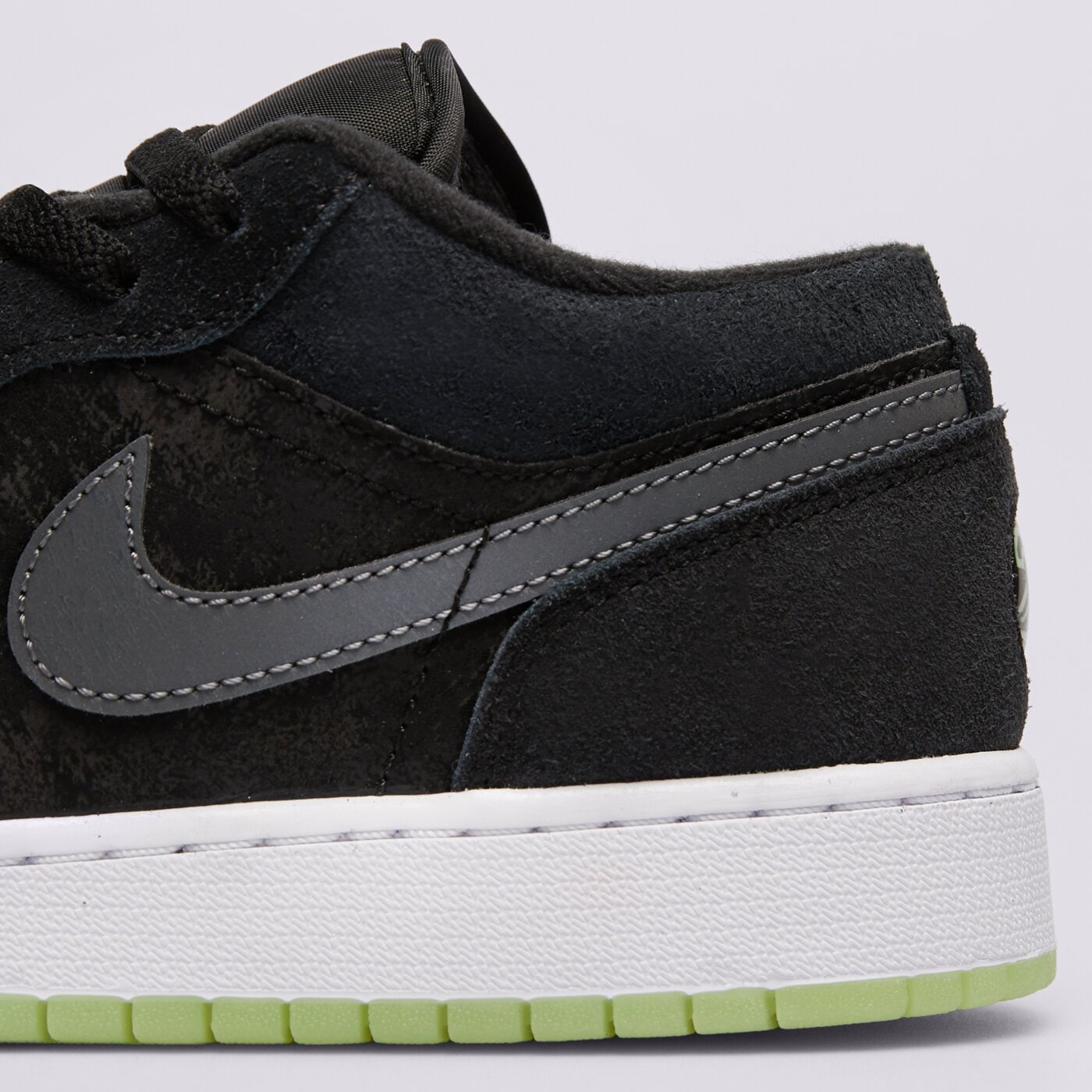 Детски маратонки AIR JORDAN 1 LOW  hv4775-001 цвят черен