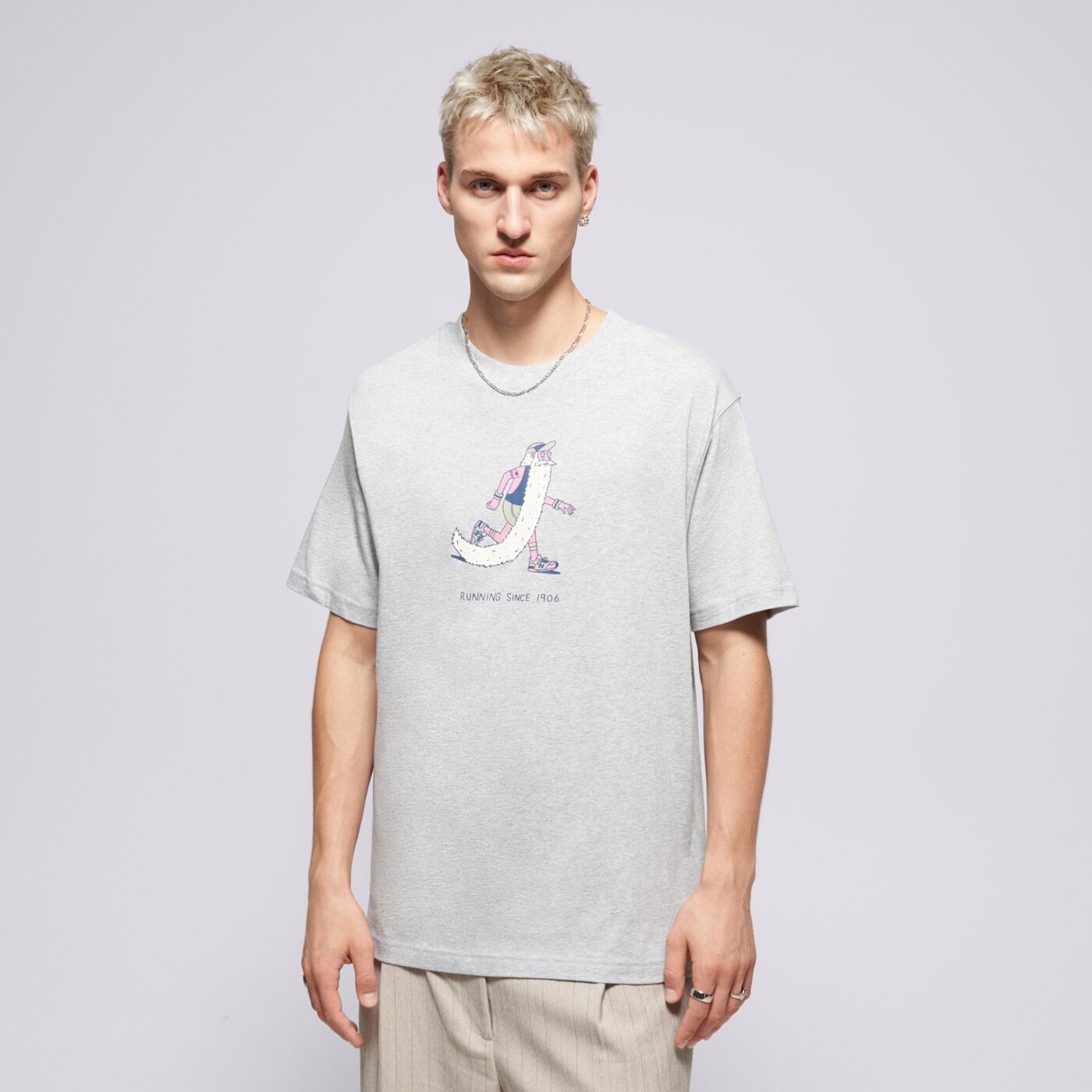 Мъжка тениска NEW BALANCE ТЕНИСКА BEARDED RUNNER ТЕНИСКА mt53941ag цвят сив