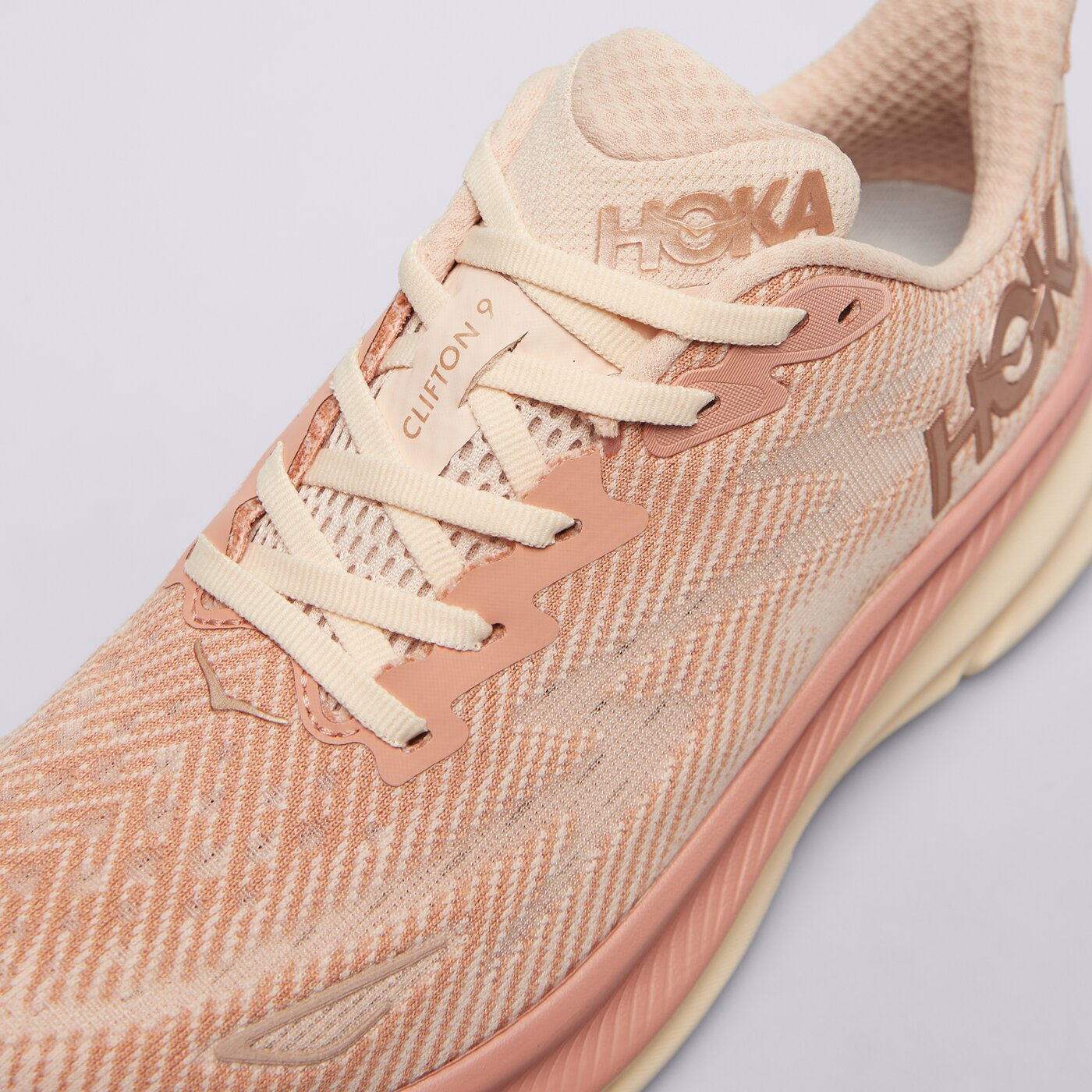 Дамски маратонки HOKA CLIFTON 9 1127896snc цвят оранжев