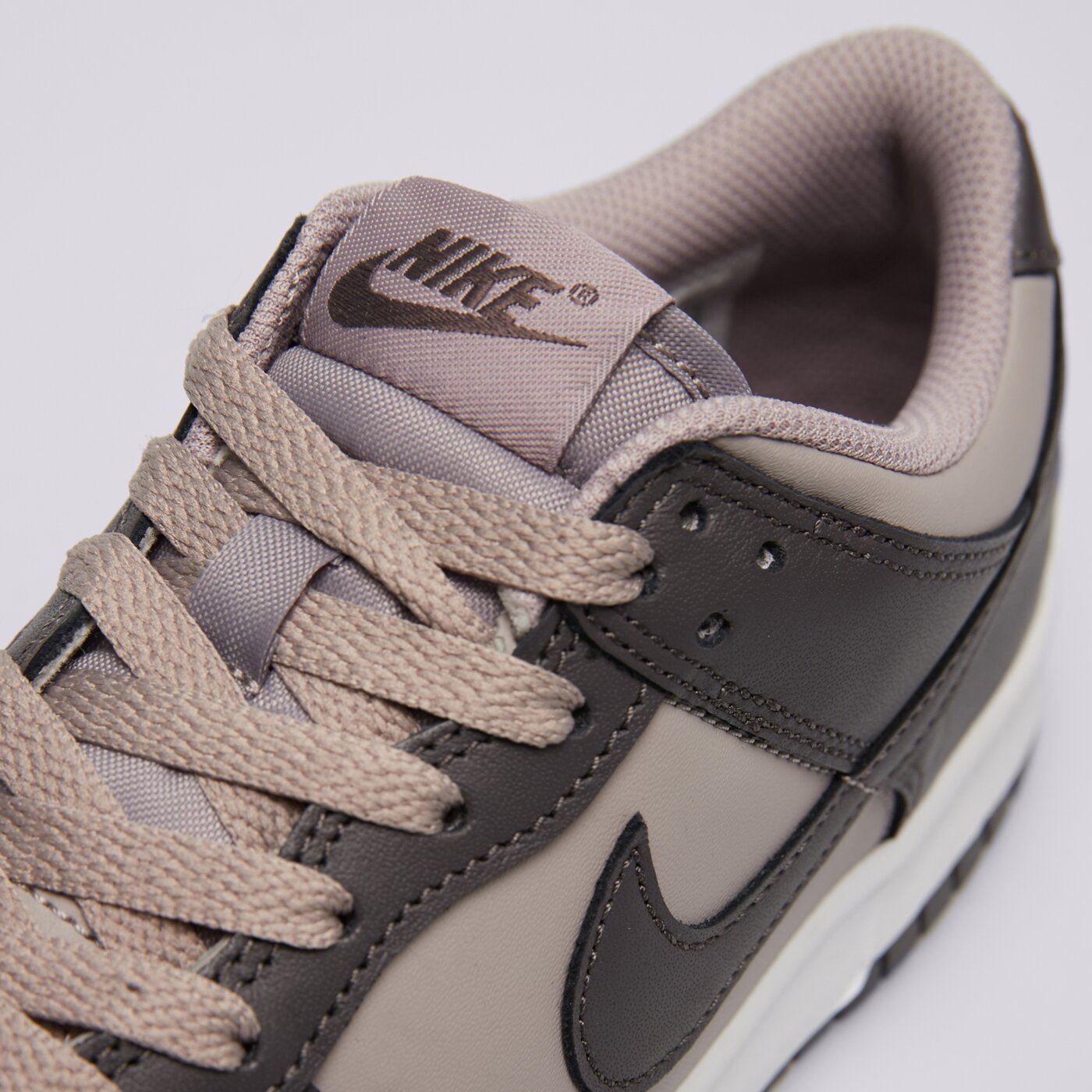 Детски маратонки NIKE DUNK LOW BG fb9109-203 цвят кафяв