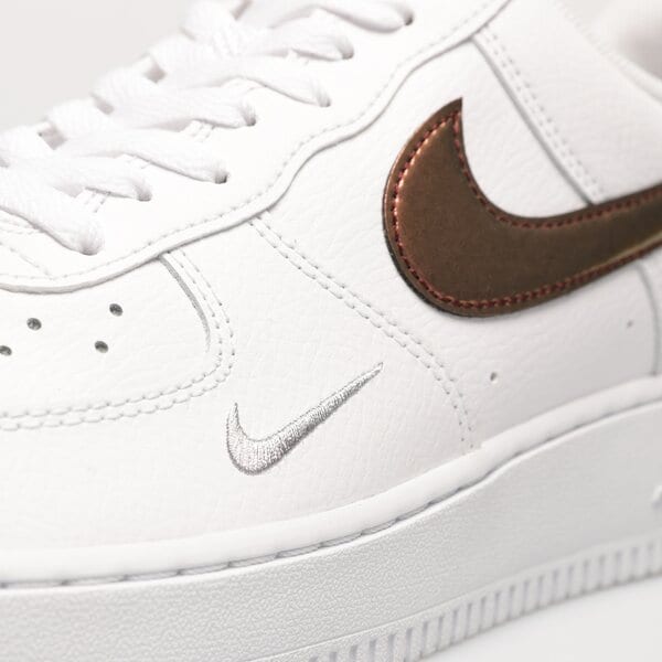 Мъжки маратонки NIKE AIR FORCE 1 '07  fd0654-100 цвят бял