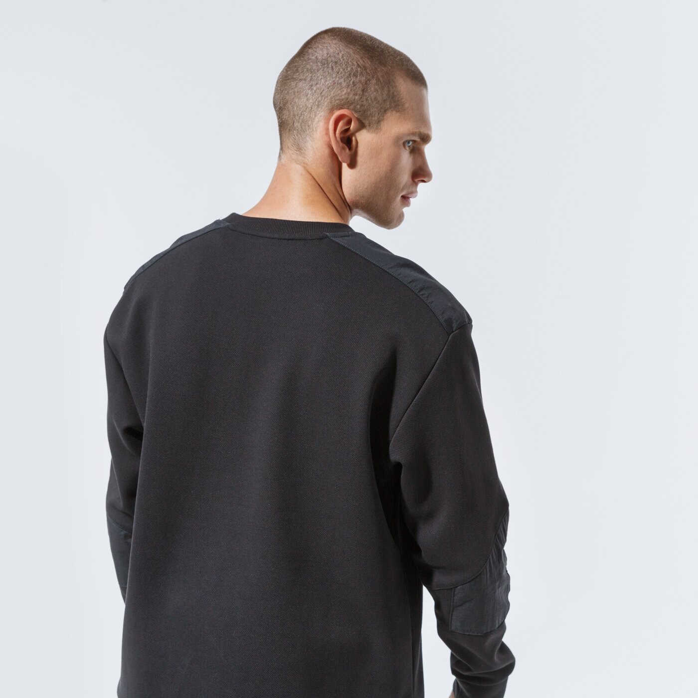 Мъжки суичър PUMA СУИТЧЪР NU-TILITY CREW 58344001 цвят черен