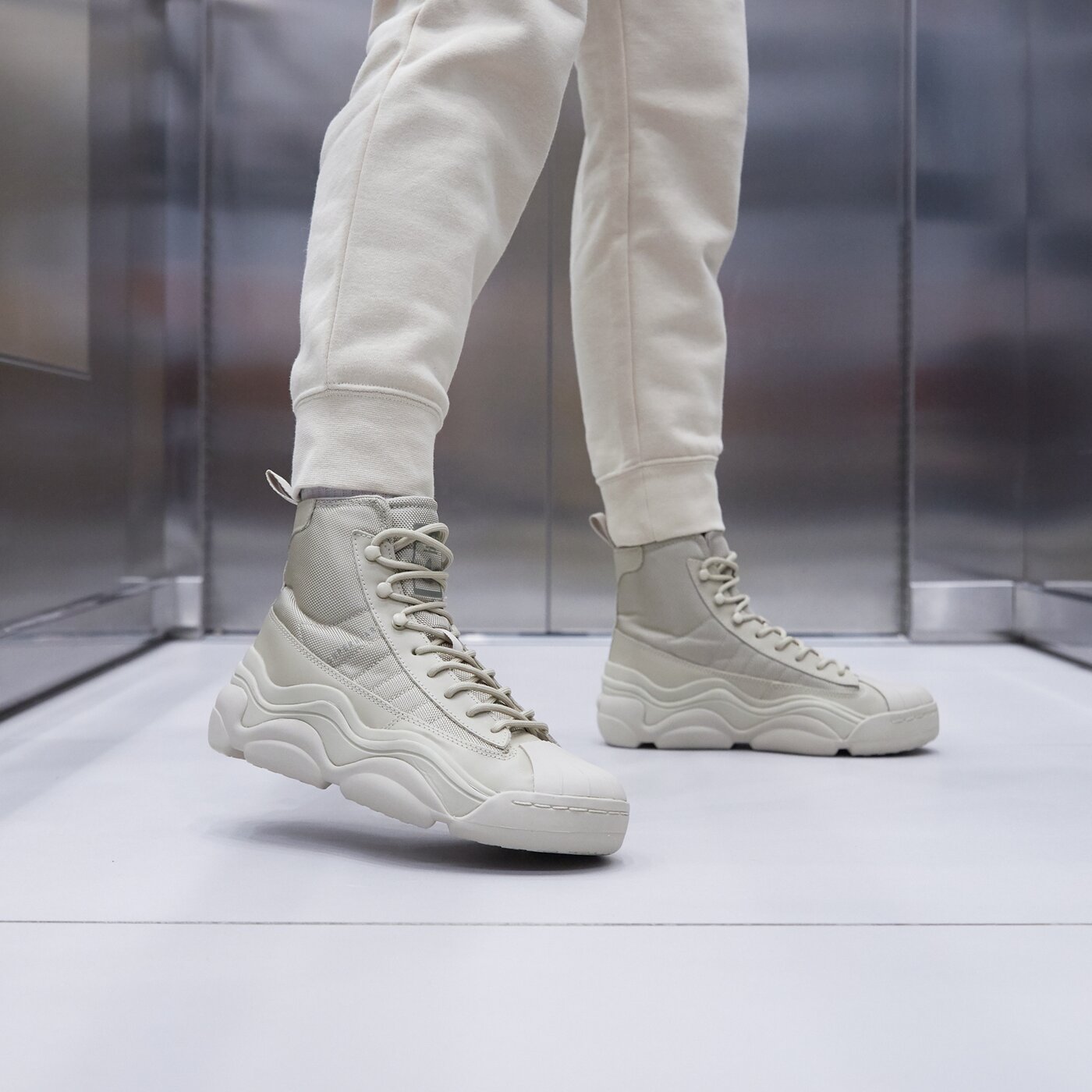 Дамски маратонки ADIDAS SUPERSTAR MILLENCON BOOT W id4263 цвят бежов