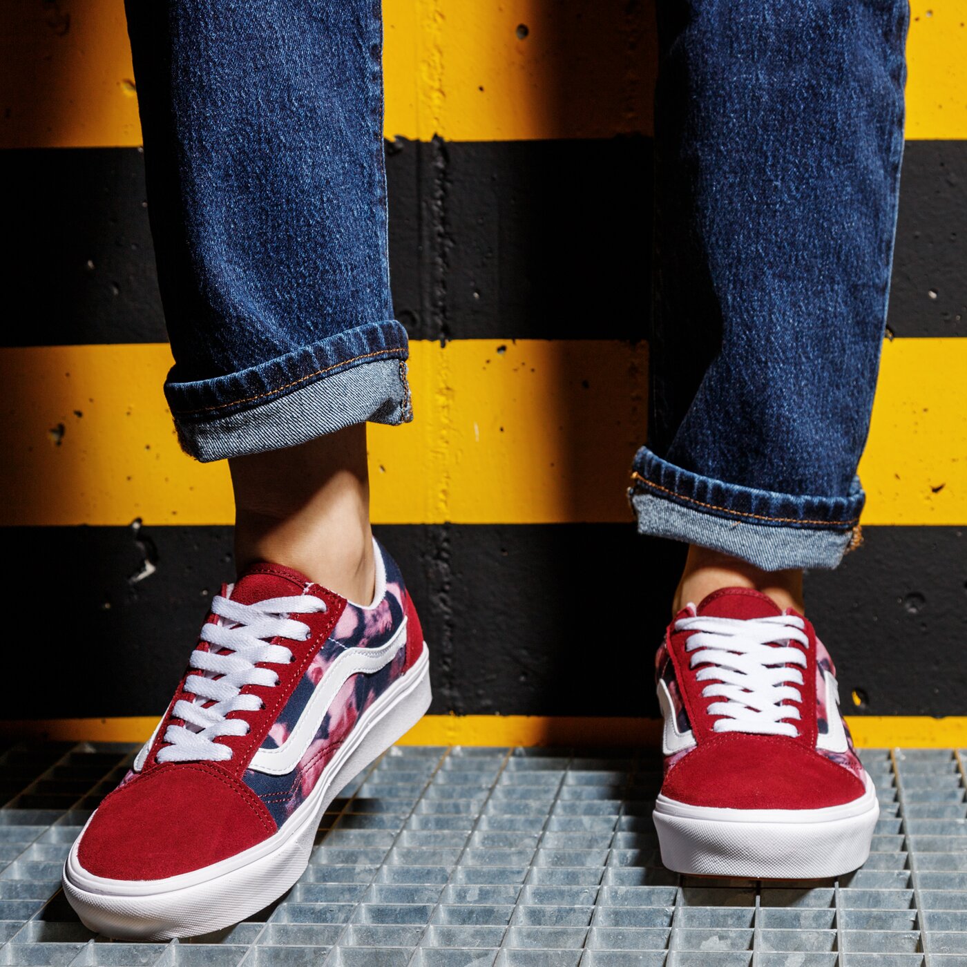 Дамски маратонки VANS UA COMFYCUSH OLD SKOOL vn0a5dyc9jz1 цвят многоцветен