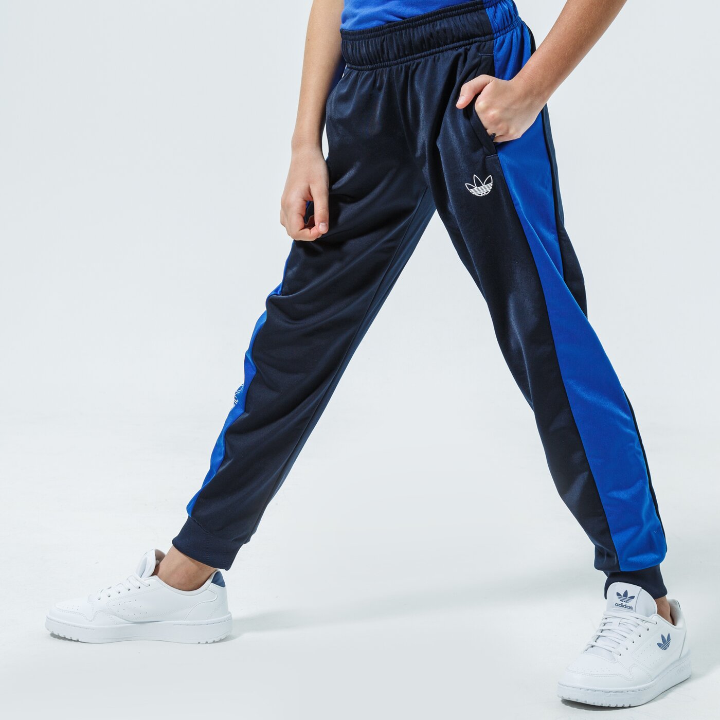 Детски панталони ADIDAS ПАНТАЛОНИ TRACK PANT MM gn2416 цвят тъмносин