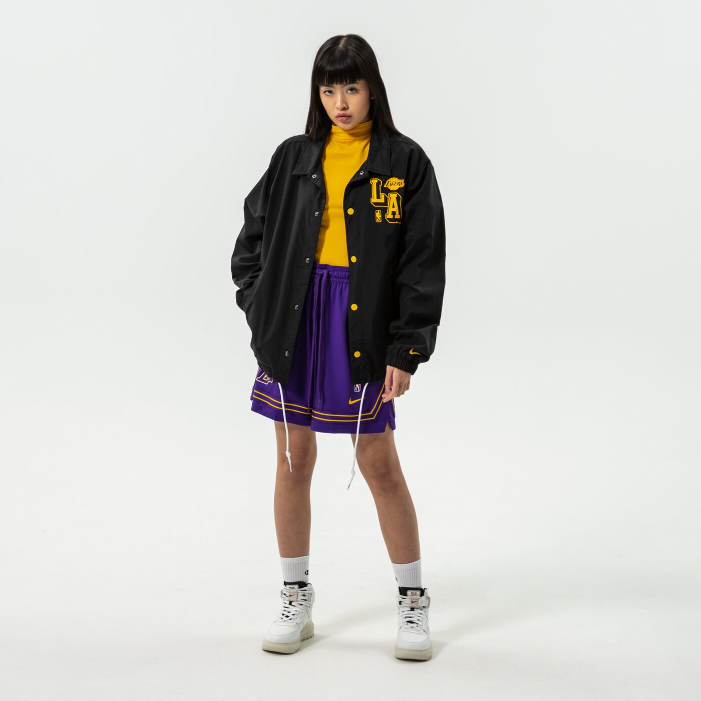 Дамски къси панталони NIKE ШОРТИ LAL W NK SHRT CRSSVR CTS 75 NBA db1367-504 цвят виолетов