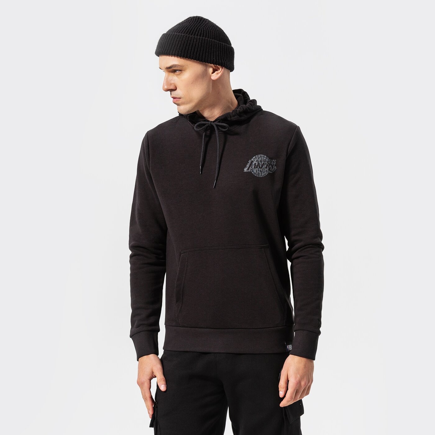 Мъжки суичър NEW ERA СУИТЧЪР С КАЧУЛКА SEAS INFILL LAKERS LOS ANGELES LAK 12893088 цвят черен