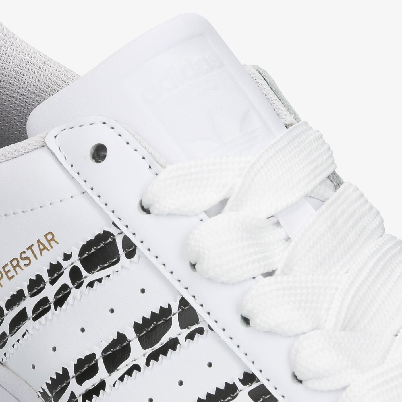 Дамски маратонки ADIDAS SUPERSTAR W  fv3452 цвят бял