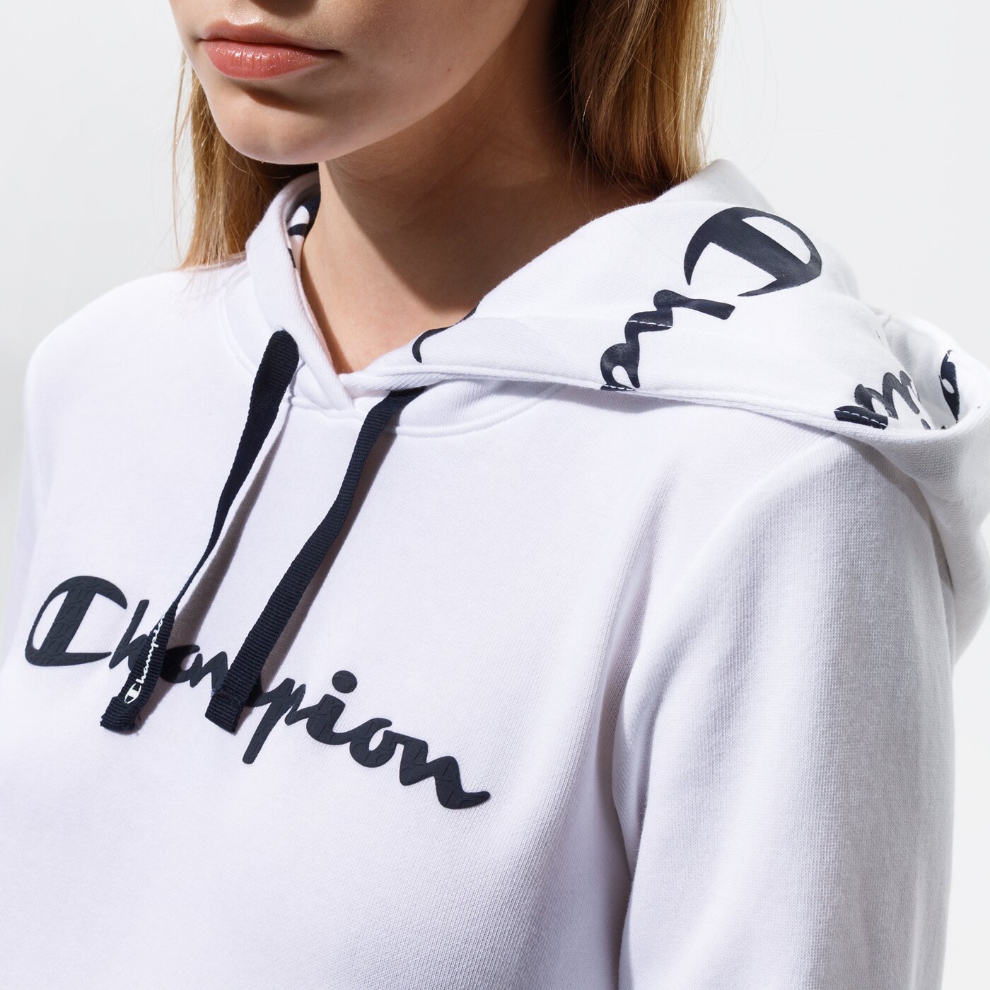 Дамски суичър CHAMPION СУИТЧЪР С КАЧУЛКА HOODED SWEATSHIRT 112580ww001 цвят бял