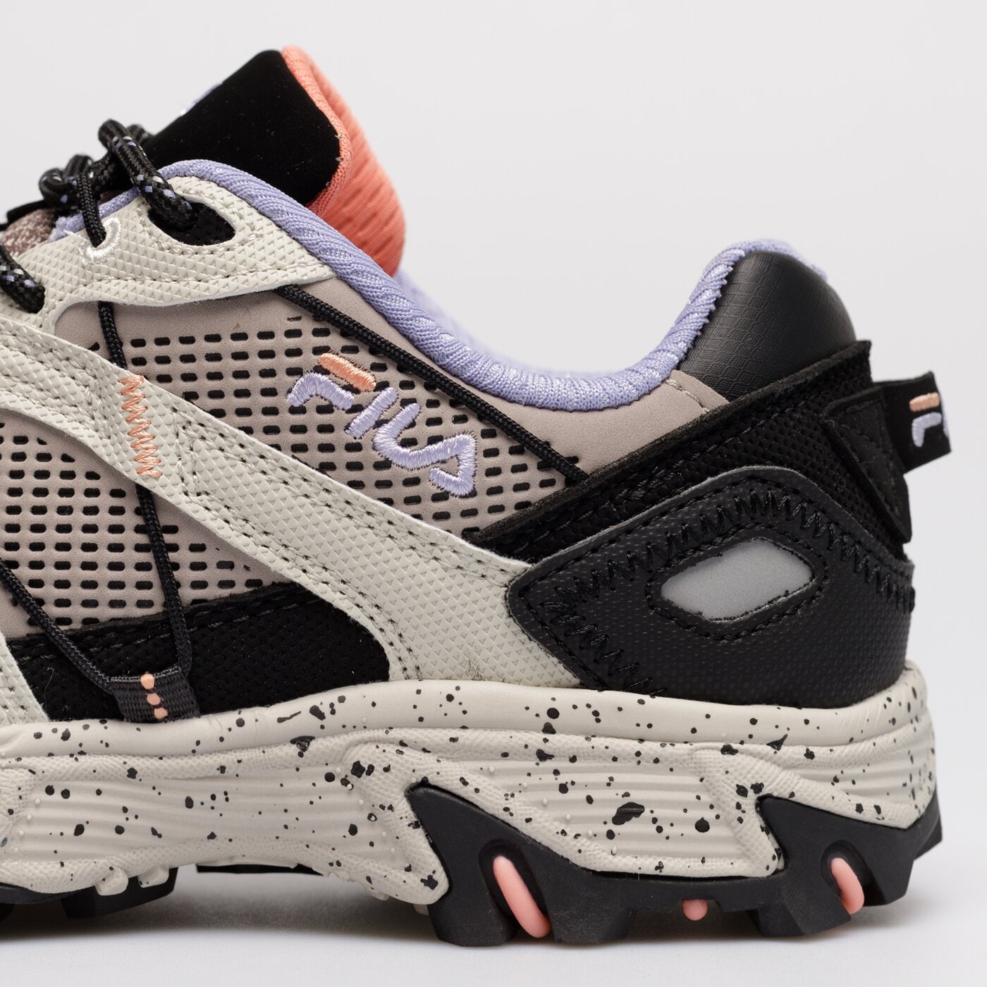 Дамски туристически обувки FILA GRAND TIER 5jm01658262 цвят бежов